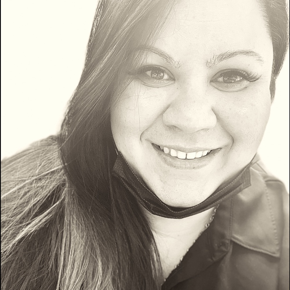 Meet your Posher, Olivia